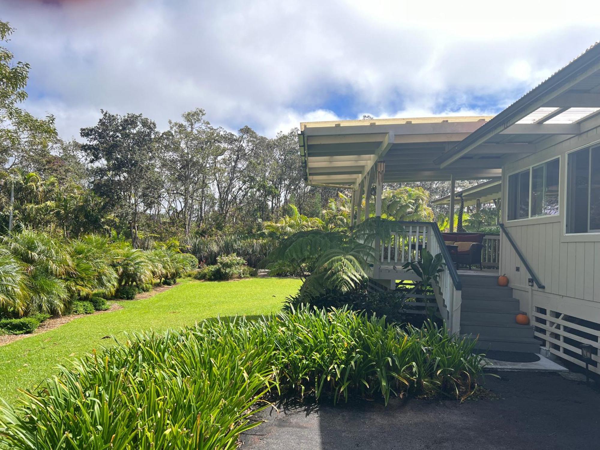 Aloha Junction Bed And Breakfast -Minutes Away From Hawaii Volcanoes National Park Екстериор снимка