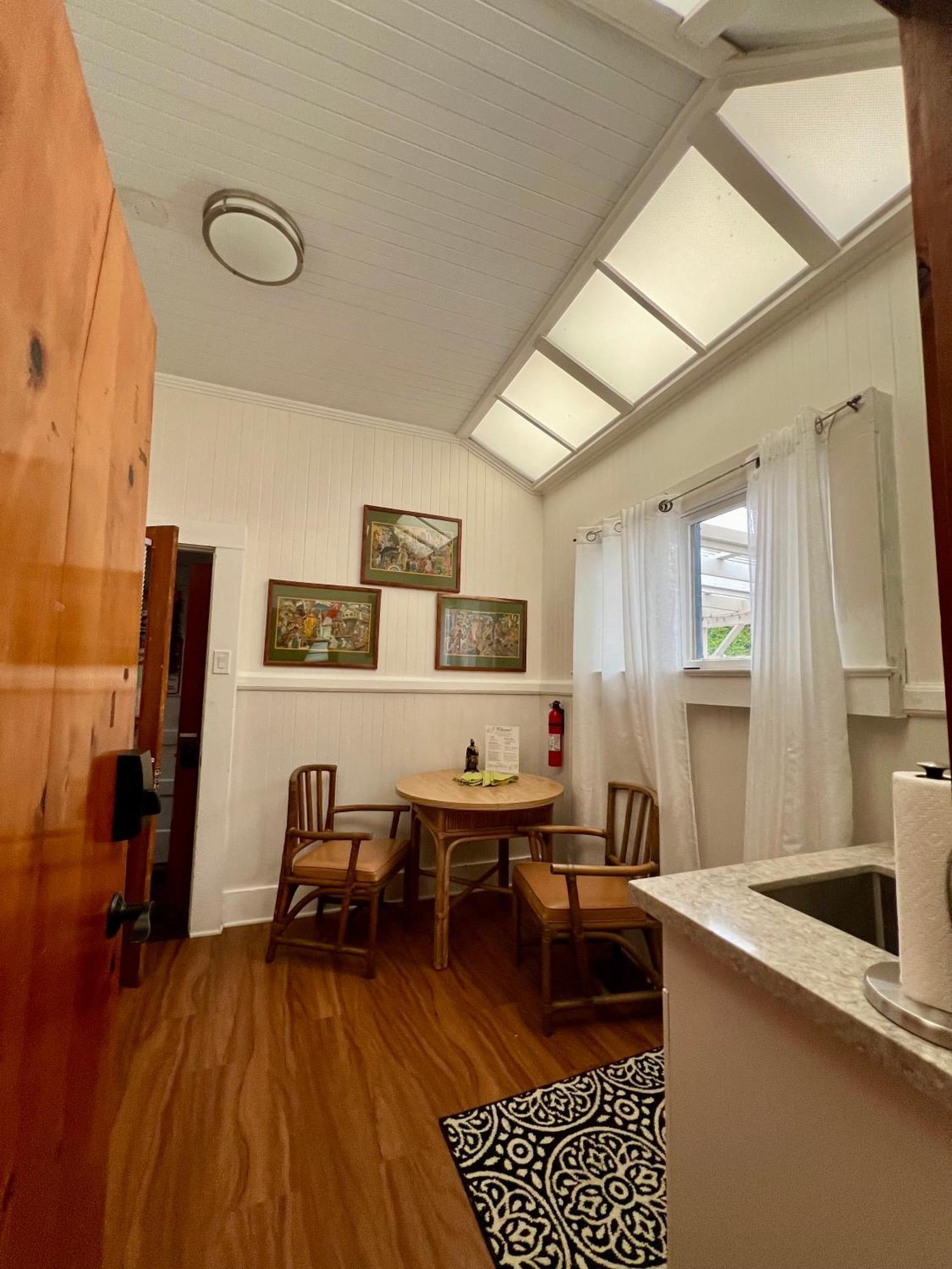 Aloha Junction Bed And Breakfast -Minutes Away From Hawaii Volcanoes National Park Екстериор снимка