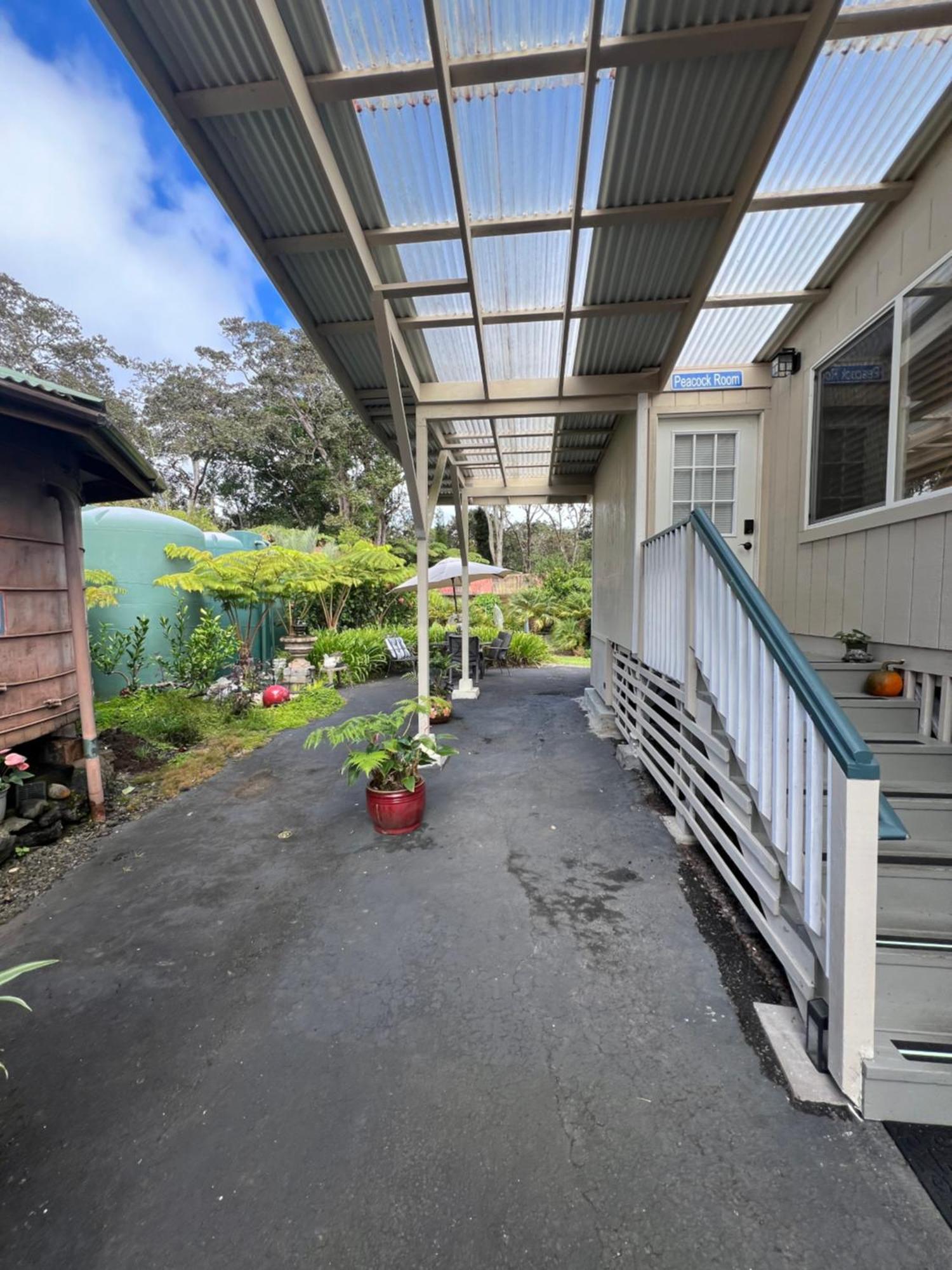 Aloha Junction Bed And Breakfast -Minutes Away From Hawaii Volcanoes National Park Екстериор снимка